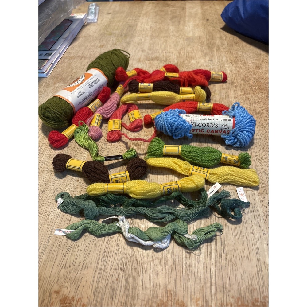 Lot of  19 DMC Floralia Wool 5 Meters Needlepoint Crewel Yarn L Vintage